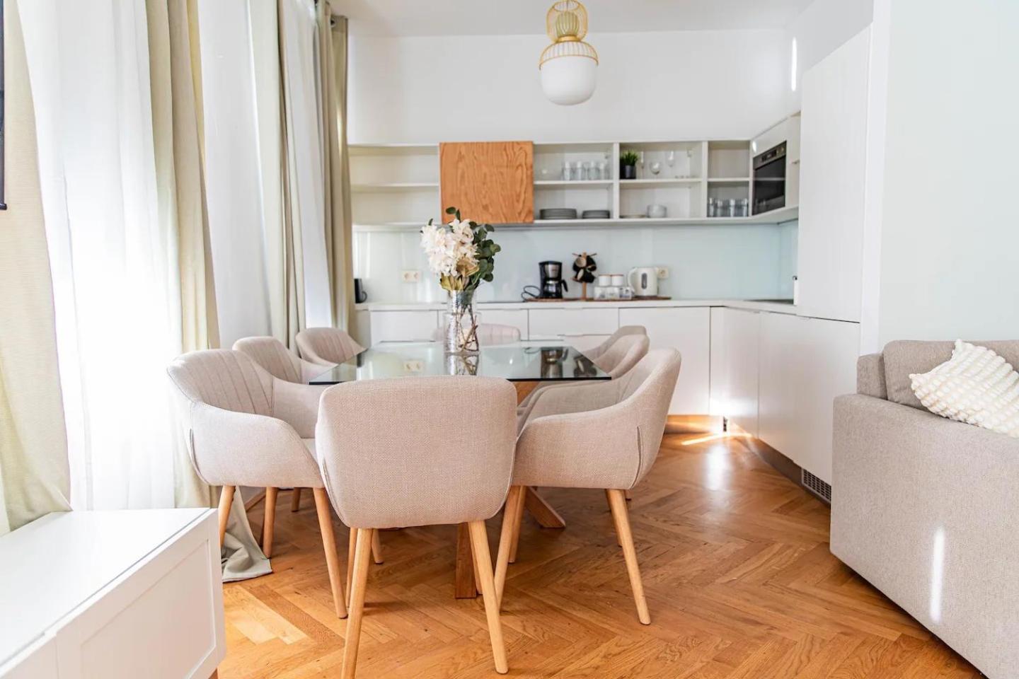 City Apartment, Two Metro Stations To Hauptbahnhof Bécs Kültér fotó