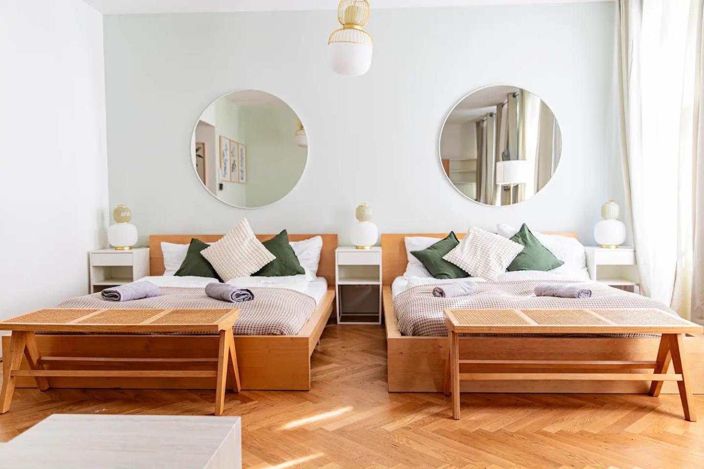 City Apartment, Two Metro Stations To Hauptbahnhof Bécs Kültér fotó