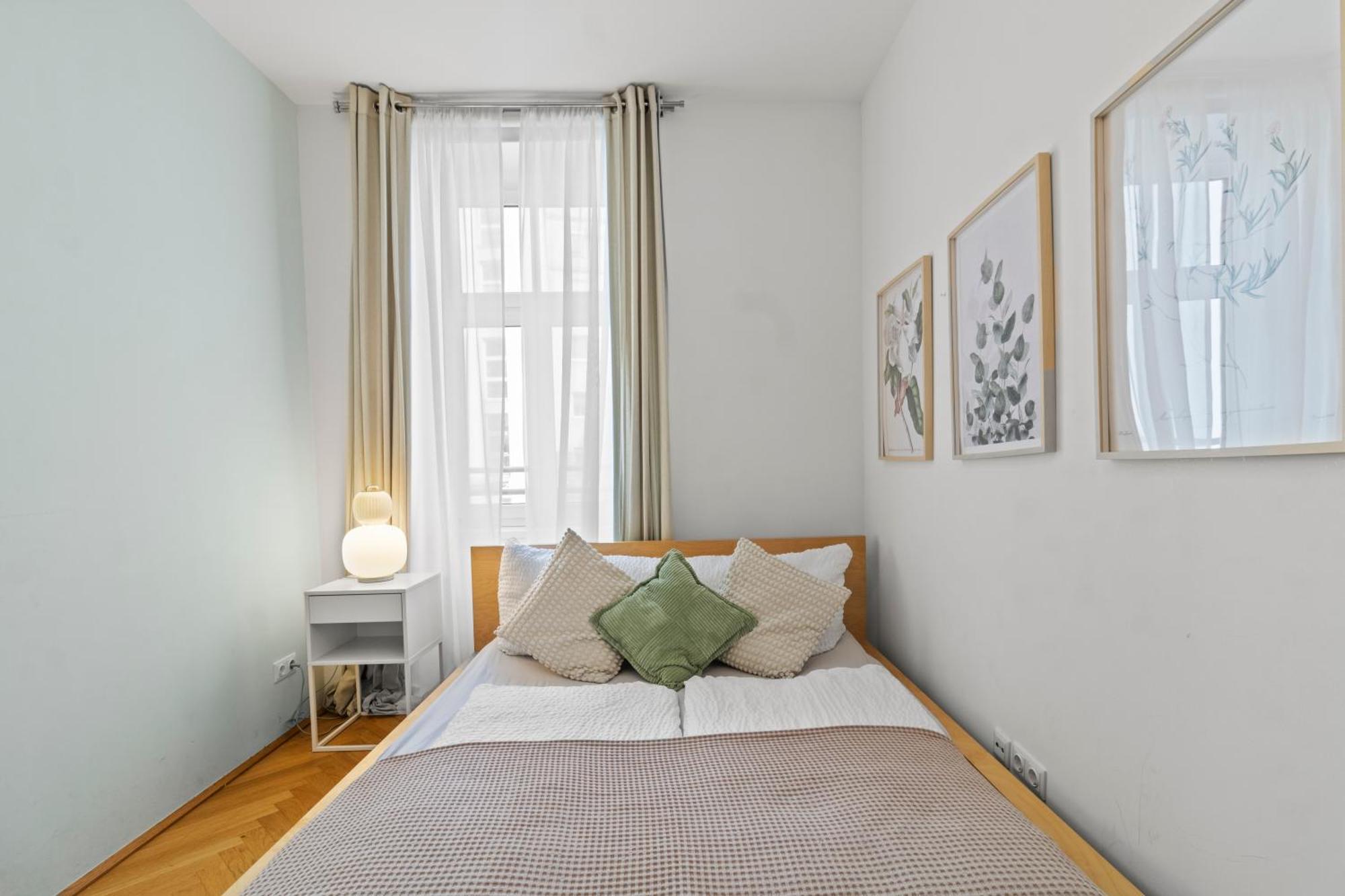 City Apartment, Two Metro Stations To Hauptbahnhof Bécs Kültér fotó